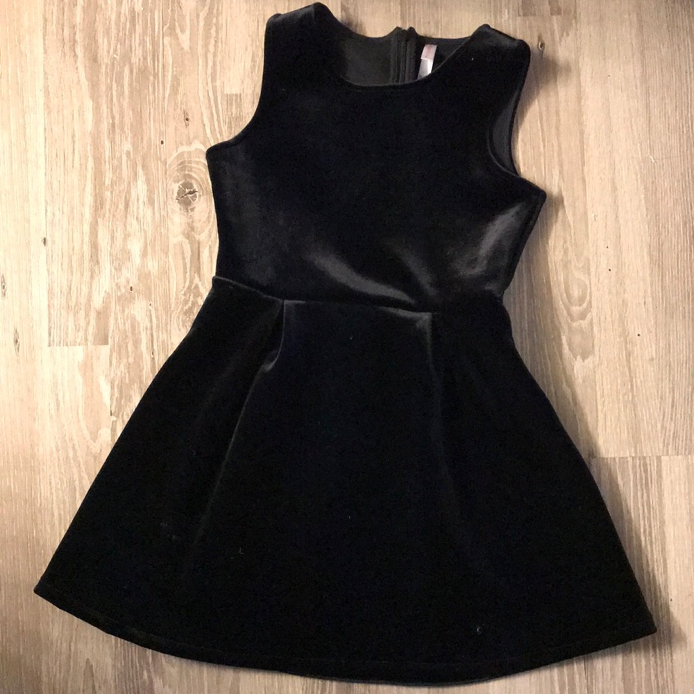 Black velvet party girls dress size M 7/8